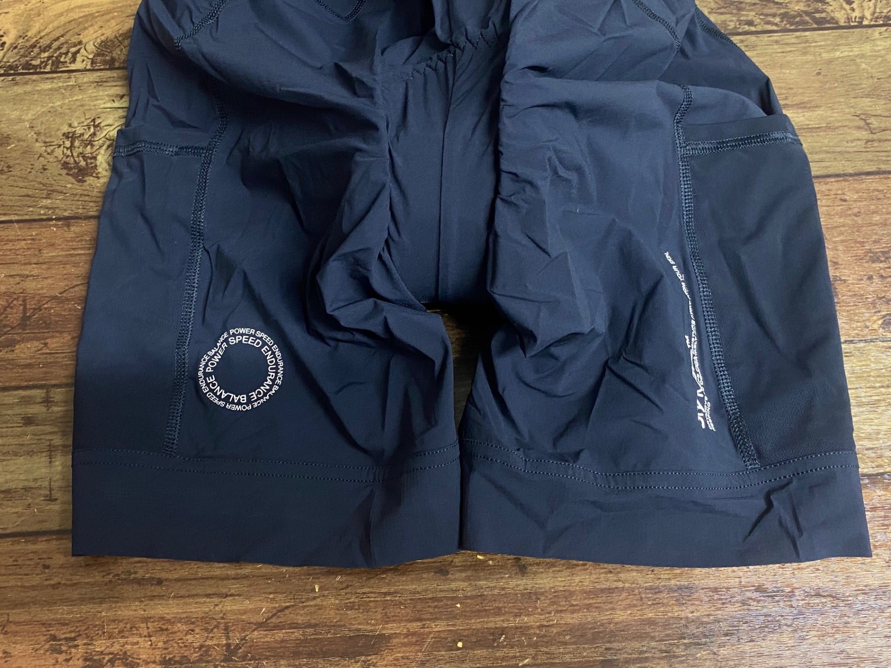 サイクルジャージ ビブショーツ M アウターウェアM セット JW302 H&M サイクルジャージ ビブショーツ 上下セット 黒 EUR Lサイズ