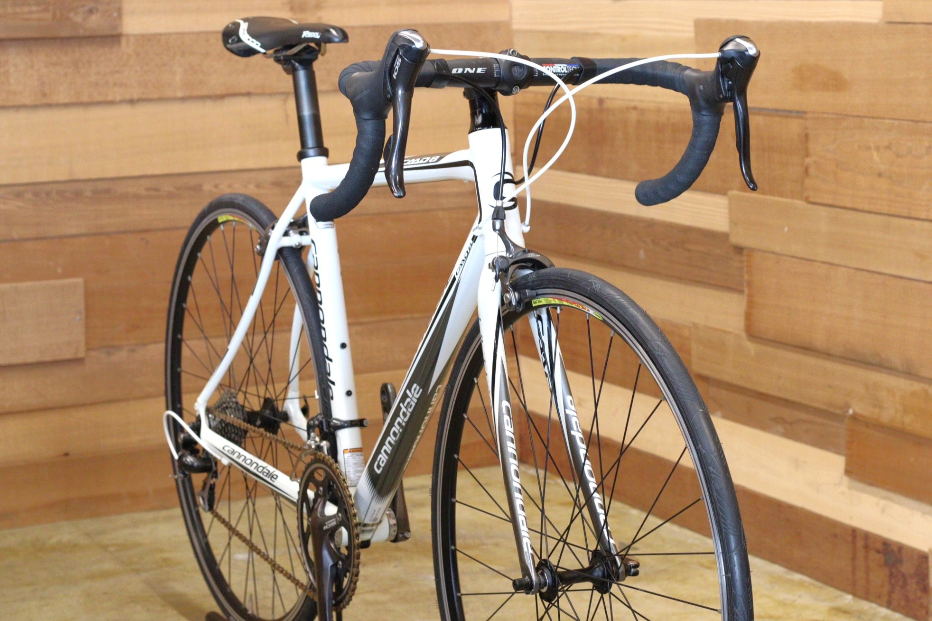 キャノンデール CANNONDALE キャド CAAD8 2011 51サイズ シマノ 105