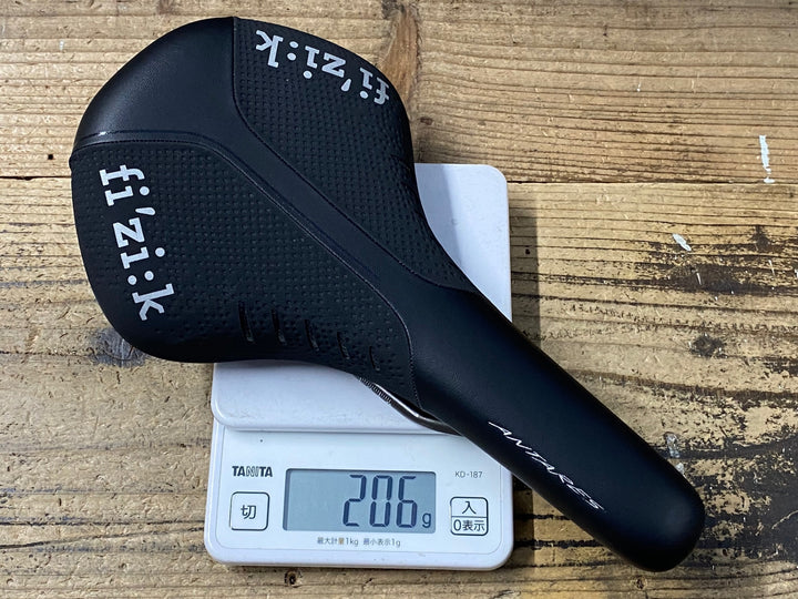 KQ629 フィジーク fizik ARIONE R3 サドル 黒 kium 150mm