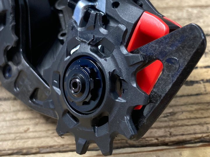 KD468 スラム SRAM Red eTap AXS RD-RED-E-D1 リアディレイラー 動作確認済 ※ゲージ片側欠品、プーリー欠けあり