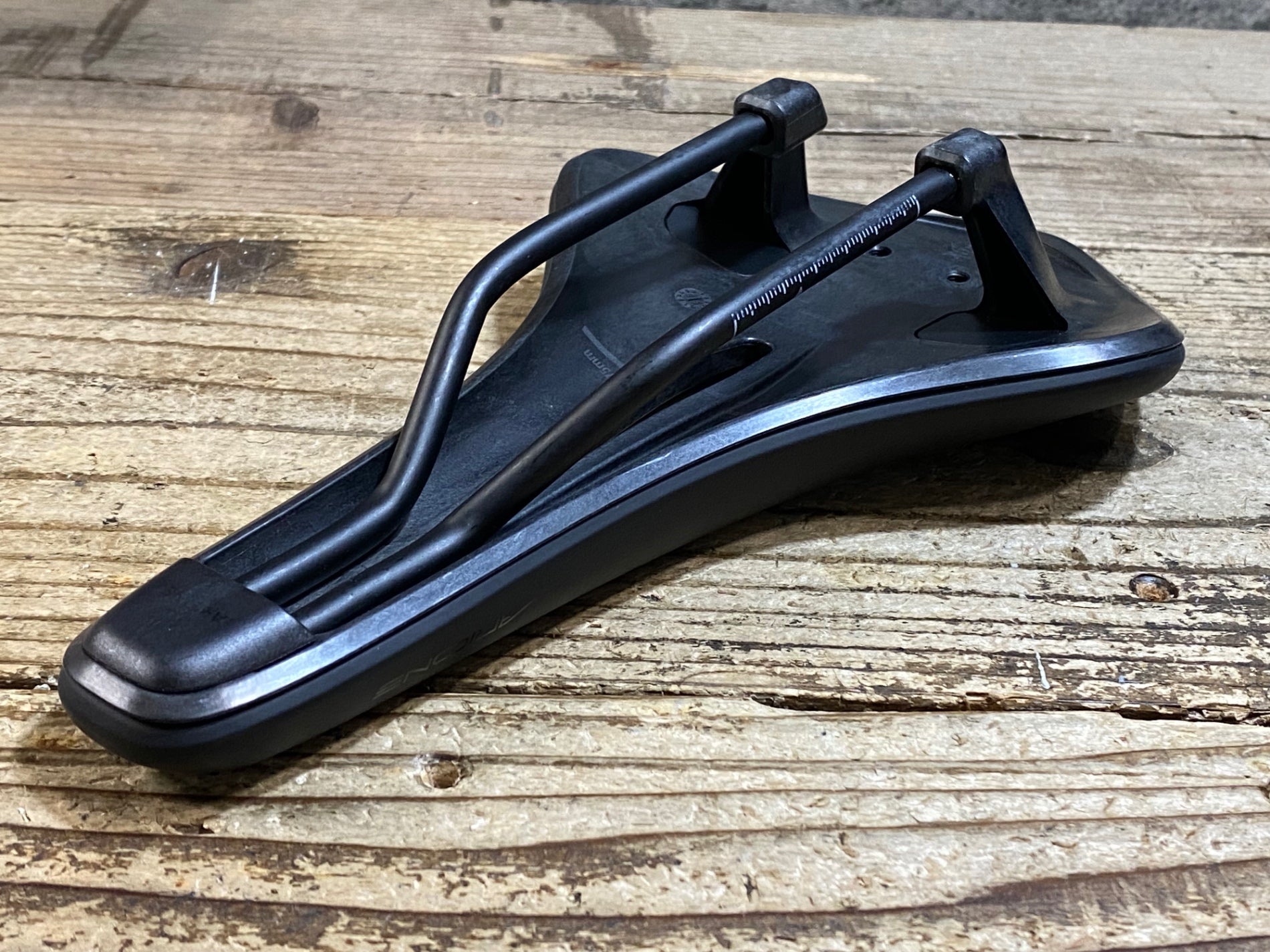 KC315 フィジーク fizik VENTO ARIONE R5 サドル 黒 S-ALLOY レール