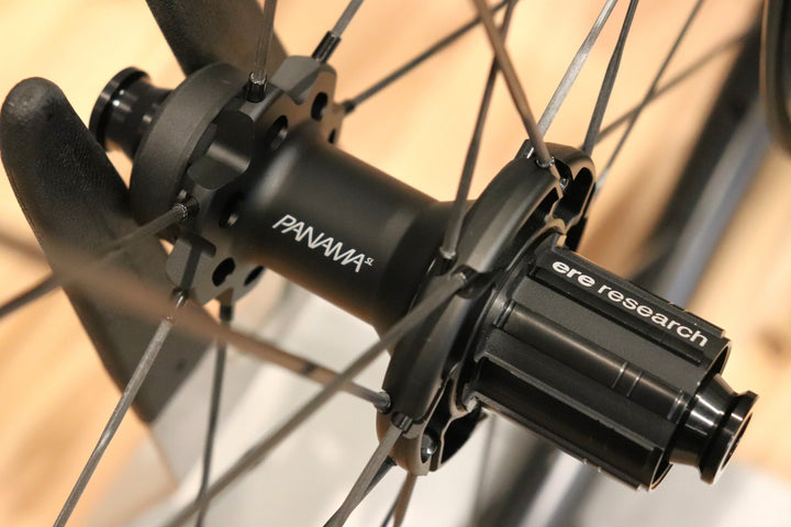 未使用 エレリサーチ ERE RESEARCH ジーナス GENUS SL30-R DISC シマノ11S/12S カーボン チューブレスレディ ホイールセット 21C 【仙台店】