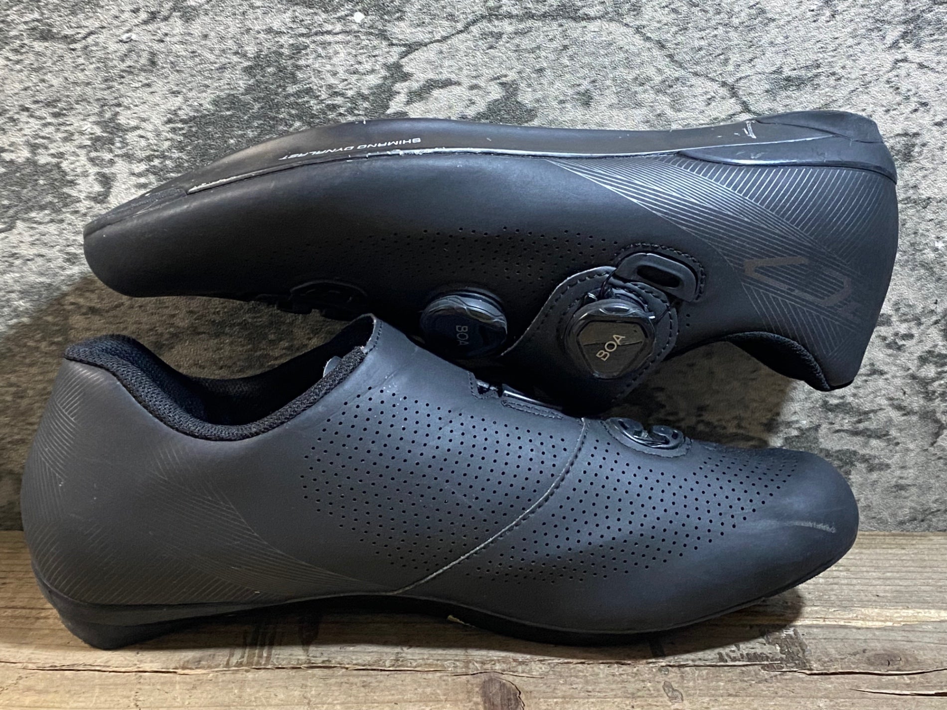JW888 シマノ SHIMANO SHRC701M ビンディングシューズ 3穴 黒 EU42.5