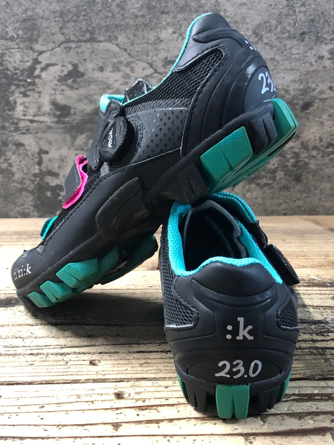 KG389 フィジーク FIZIK M6 MTB shoes ビンディングシューズ 黒 SPD EU36 ペン字あり