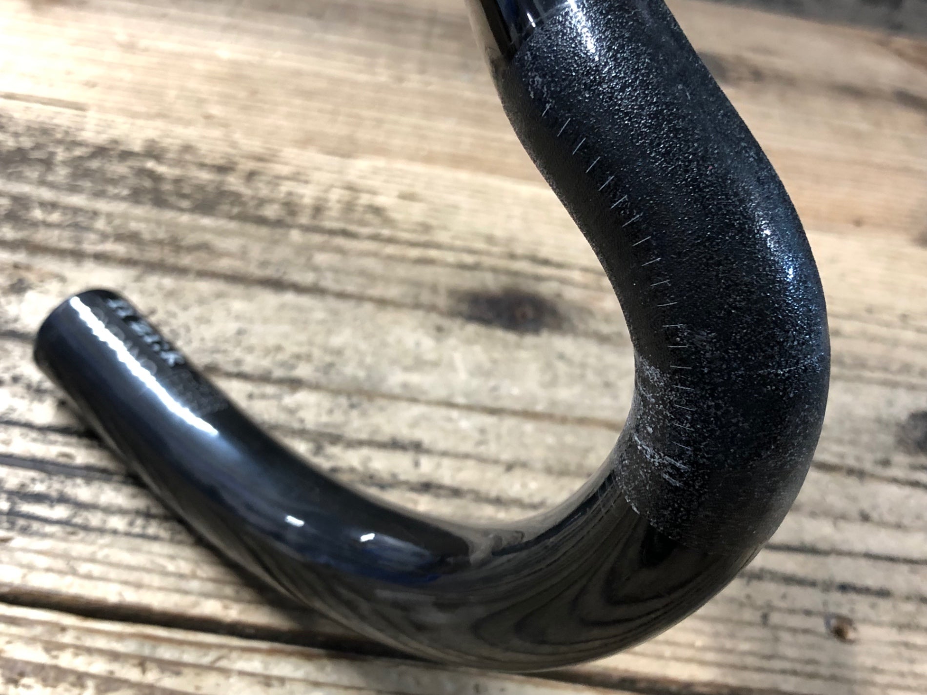 JZ215 フィジーク fizik シラノ CYRANO R1 カーボン ドロップハンドル