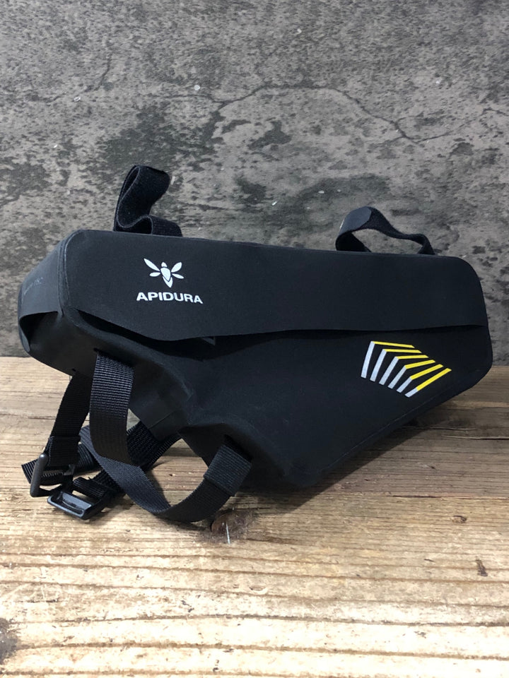 KM761 アピデュラ APIDURA RACING FRAME BAG フレームバッグ 黒 2.4L