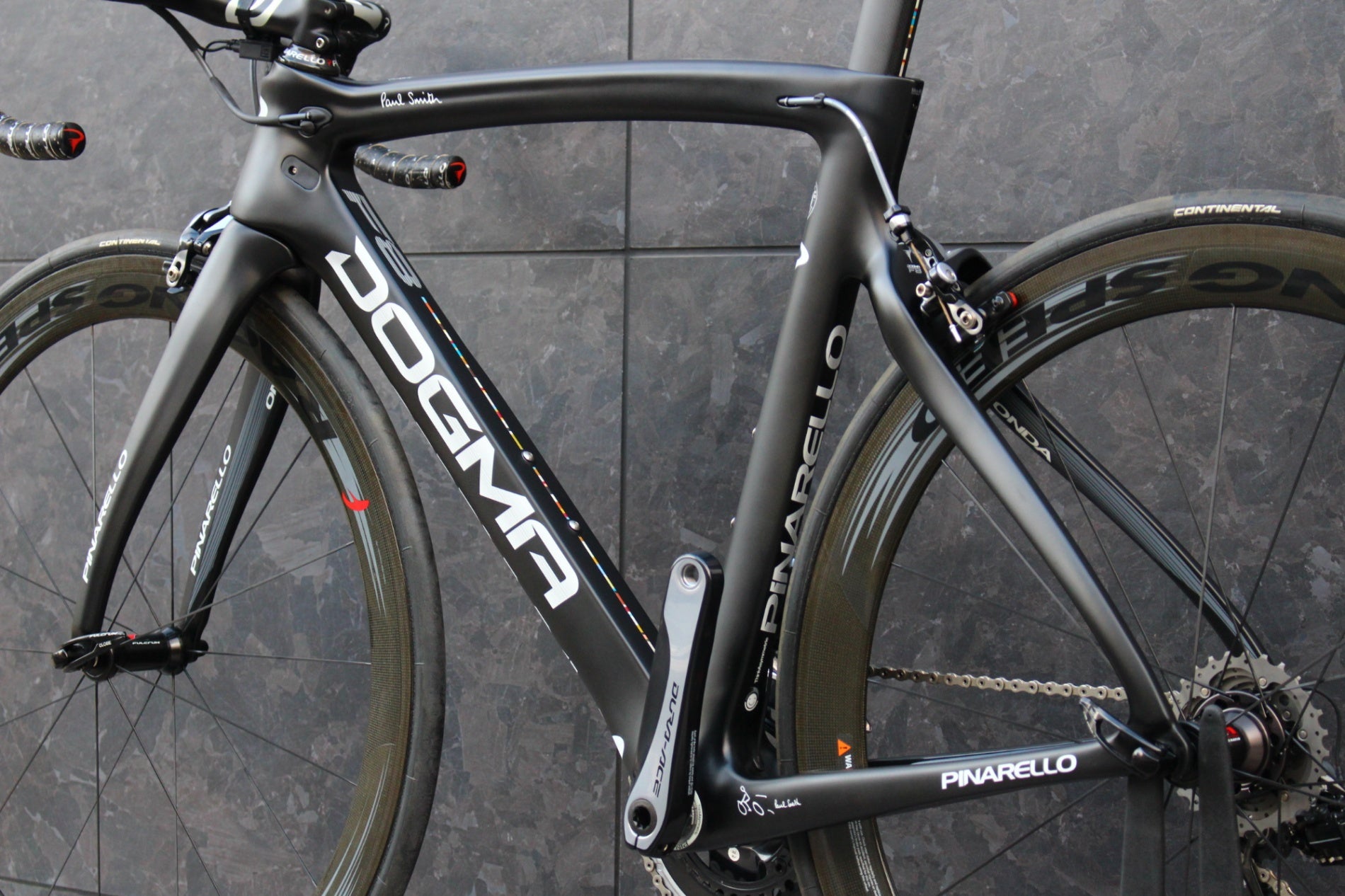 PINARELLO DOGMA F8 カーボンドライにて修理歴あり PINARELLO DOGMA F8 カーボンドライにて修理歴あり PINARELLO