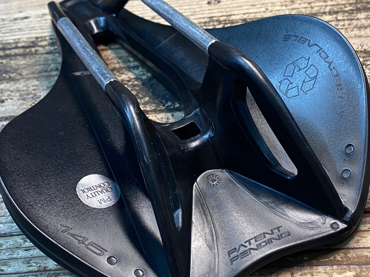 JJ148 セライタリア selle italia NOVUS BOOST EVO サドル 黒 FecAlloYレール 145mm