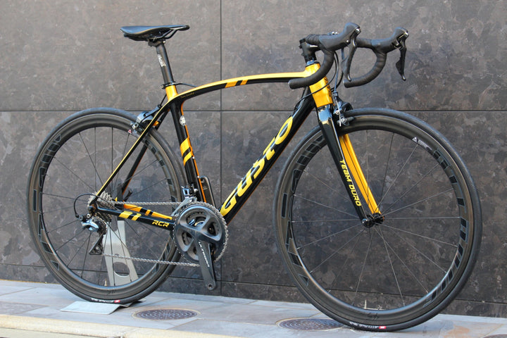 グスト GUSTO RCR TEAM DURO TL 2020モデル Mサイズ シマノ アルテグラ R8000 11S カーボン ロードバイク  ATTAQUE CARBON 45 【福岡店】