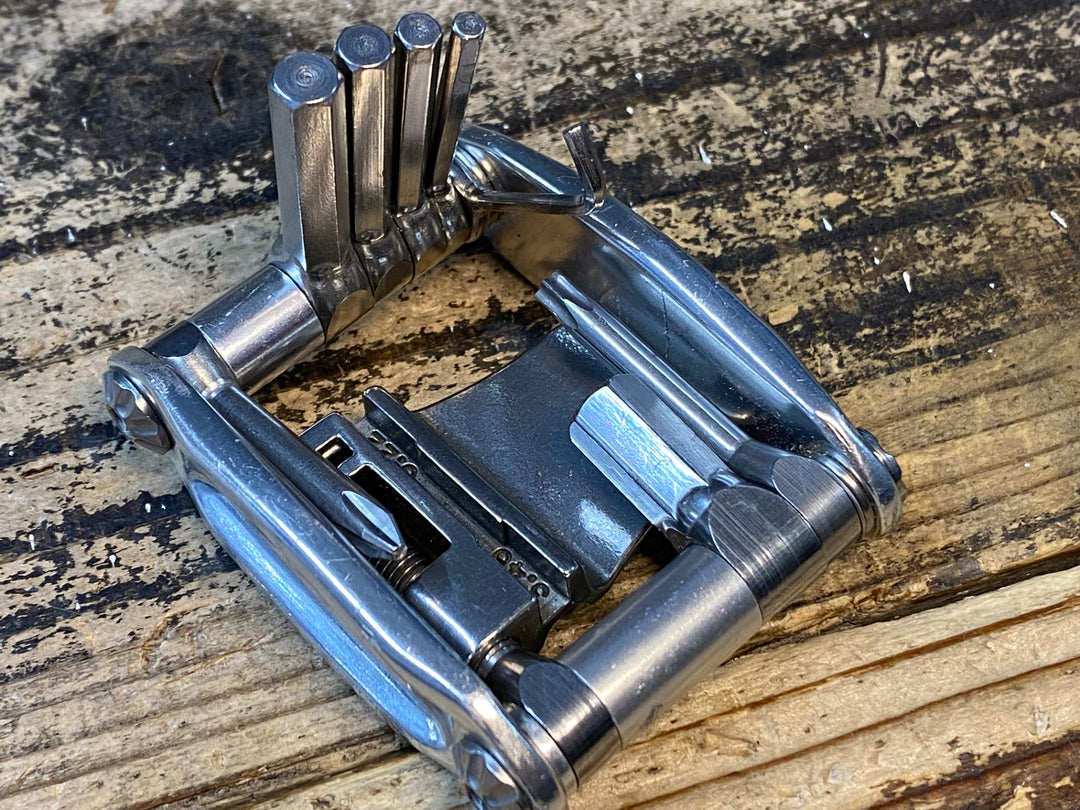 JM174 レザイン LEZYNE STAINLESS 12TOOL マルチツール シルバー