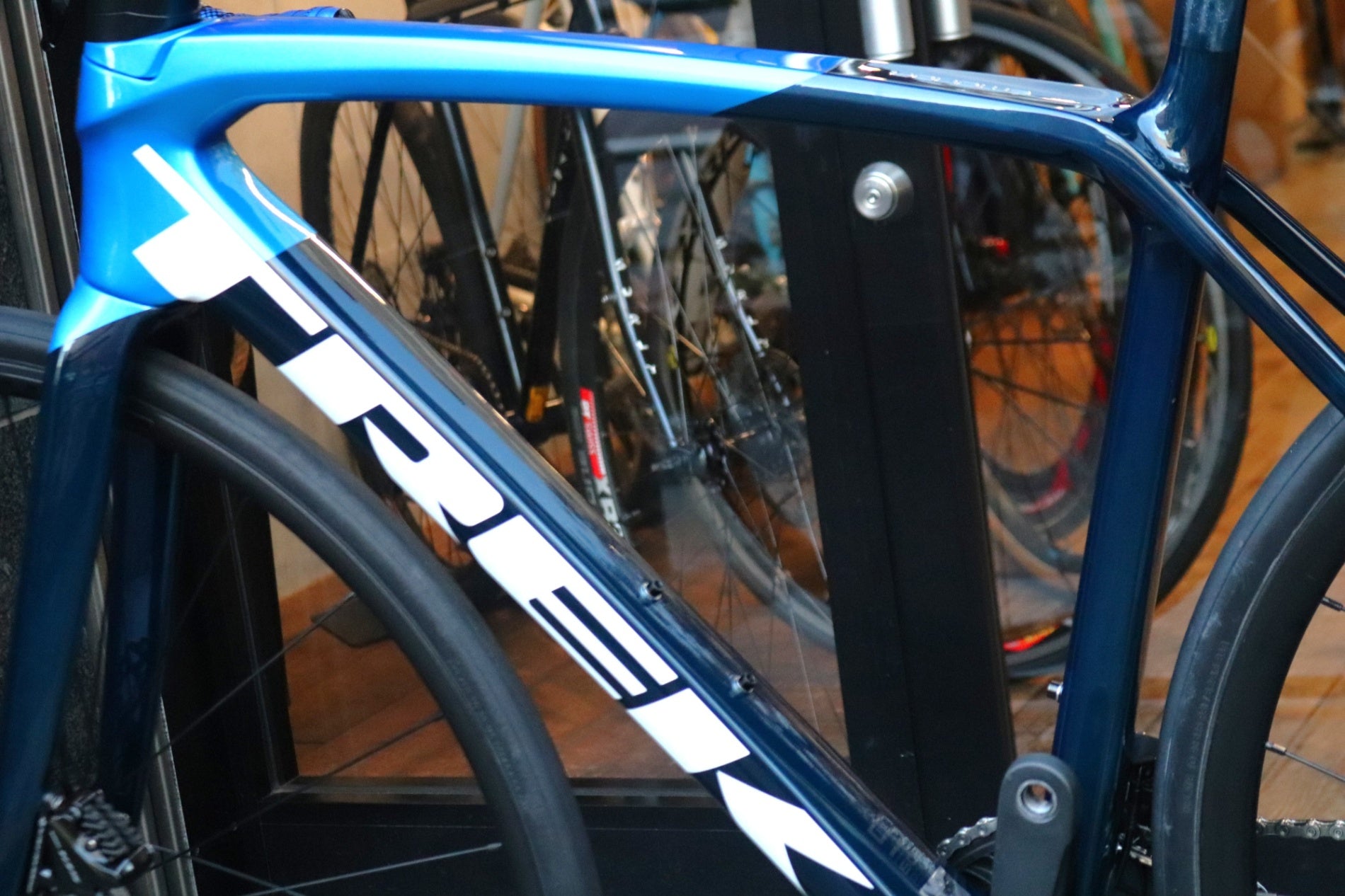 トレック TREK エモンダ EMONDA SL5 DISC 2022モデル 54サイズ シマノ