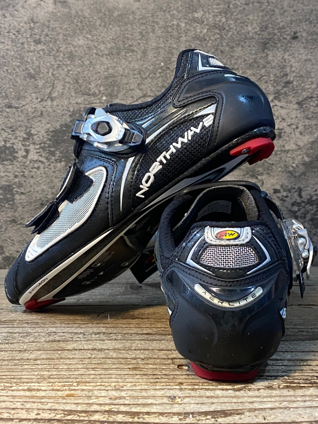 JR509 ノースウェーブ NORTHWAVE AERLITE 3 shoes ビンディングシューズ 黒赤白 EU41