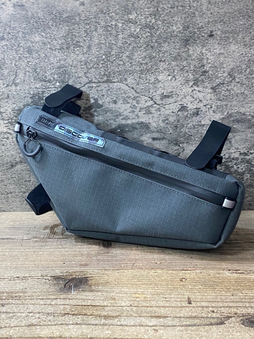 JY445 プロ PRO ディスカバー DISCOVER フレームバッグ S グレー