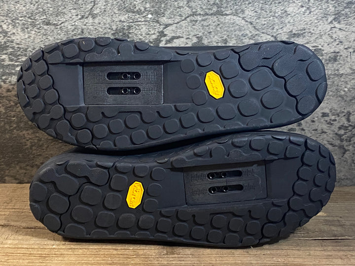 JP057 フィジーク FIZIK GRAVITA VERSOR ビンディングシューズ SPD EU43 黒