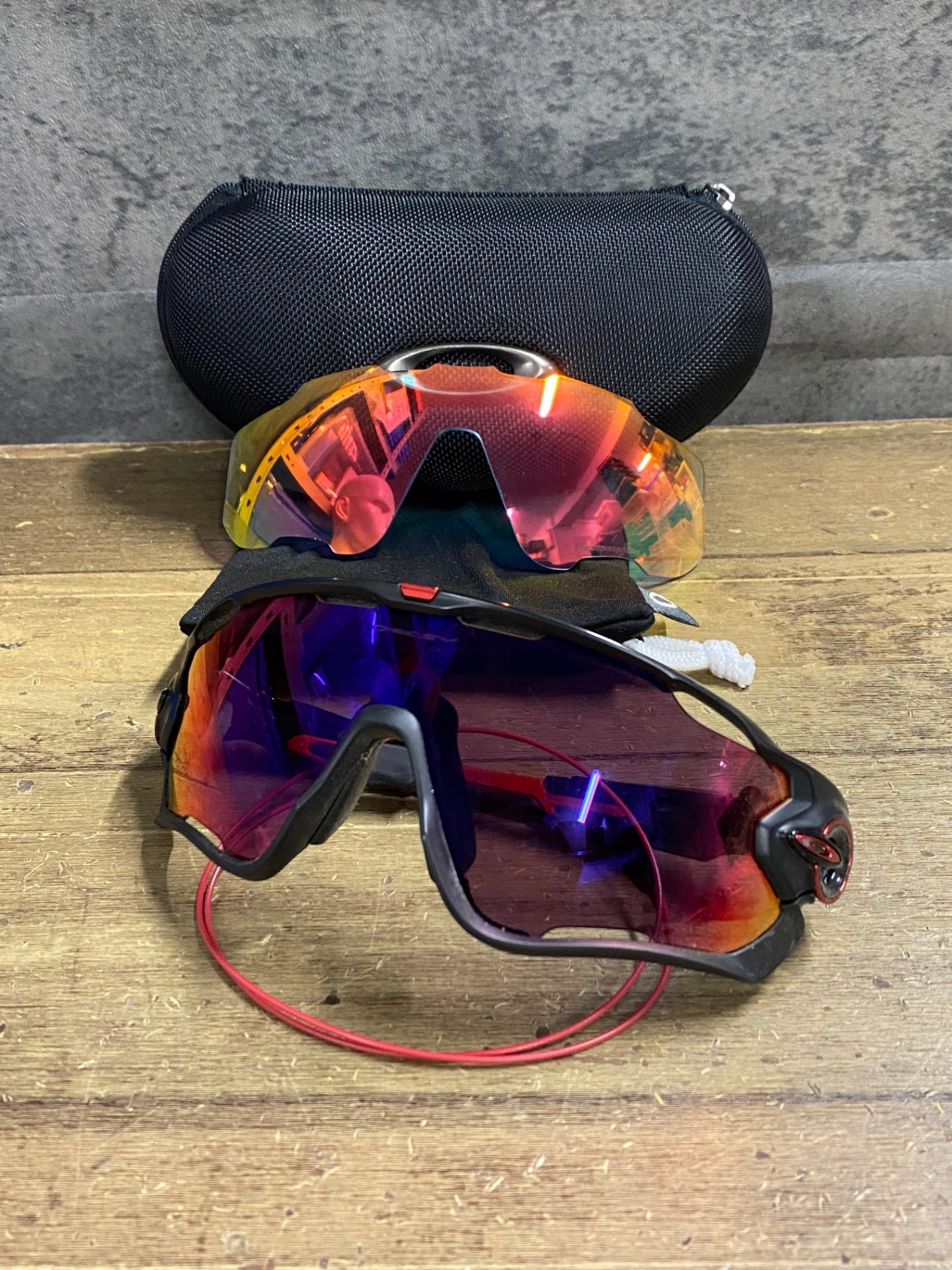 KG235 オークリー OAKLEY JAWBREAKER サングラス アイウェア 黒 赤