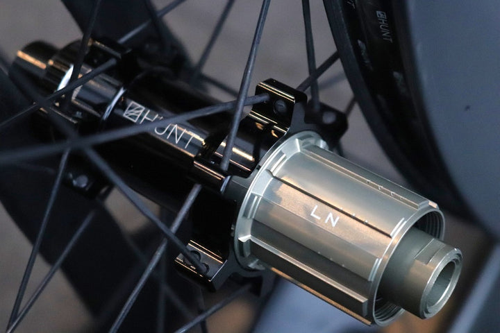ハント HUNT 50 CARBON AERO DISC チューブレス ホイールセット シマノ 12/11S 【東京南麻布店】