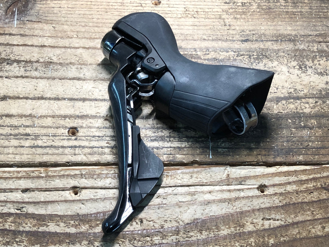 IT602 シマノ SHIMANO アルテグラ ULTEGRA ST-R8020 右 STIレバー 前期 油圧 ※固定部ひびの為ジャンク
