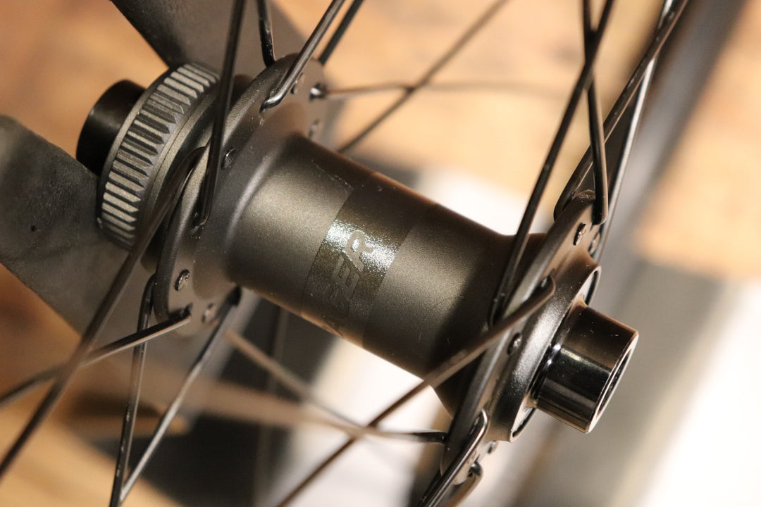 ボントレガー BONTRAGER パラダイム PARADIGM COMP 25 DISC アルミ チューブレスレディ ホイールセット シマノ11S/12S 25C 【東京南麻布店】