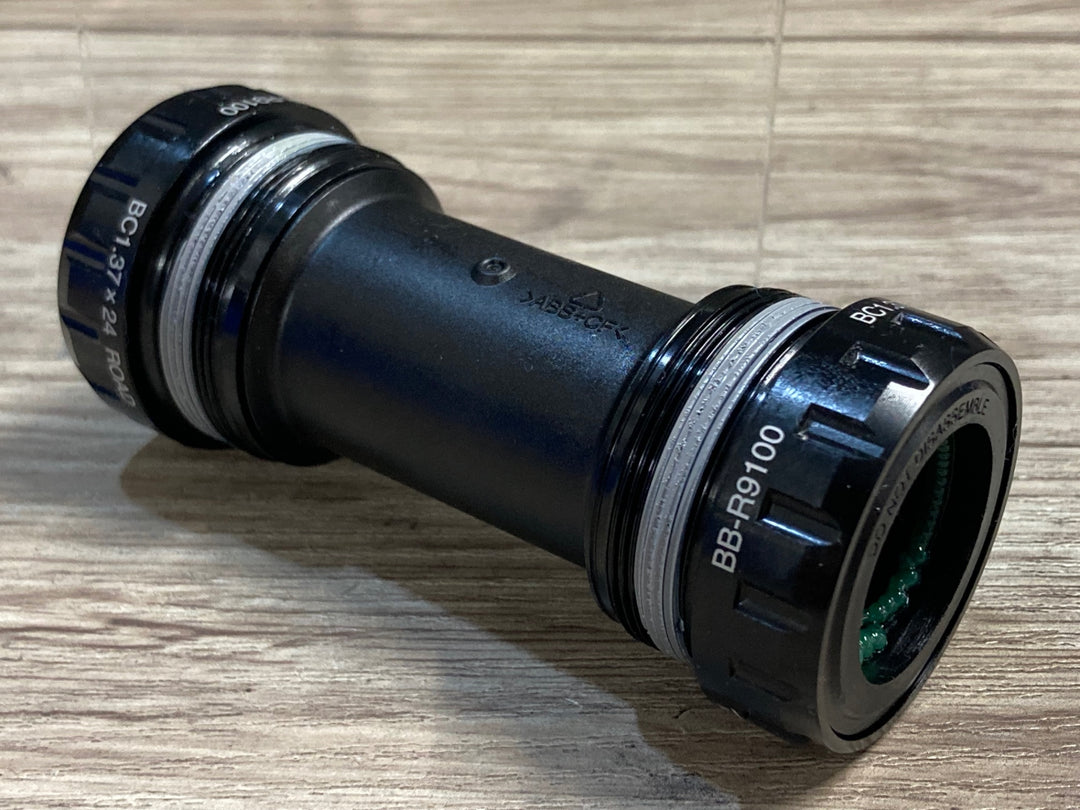 KD008 シマノ SHIMANO デュラエース DURA-ACE BB-R9100 ボトムブラケット JIS 68mm 未使用