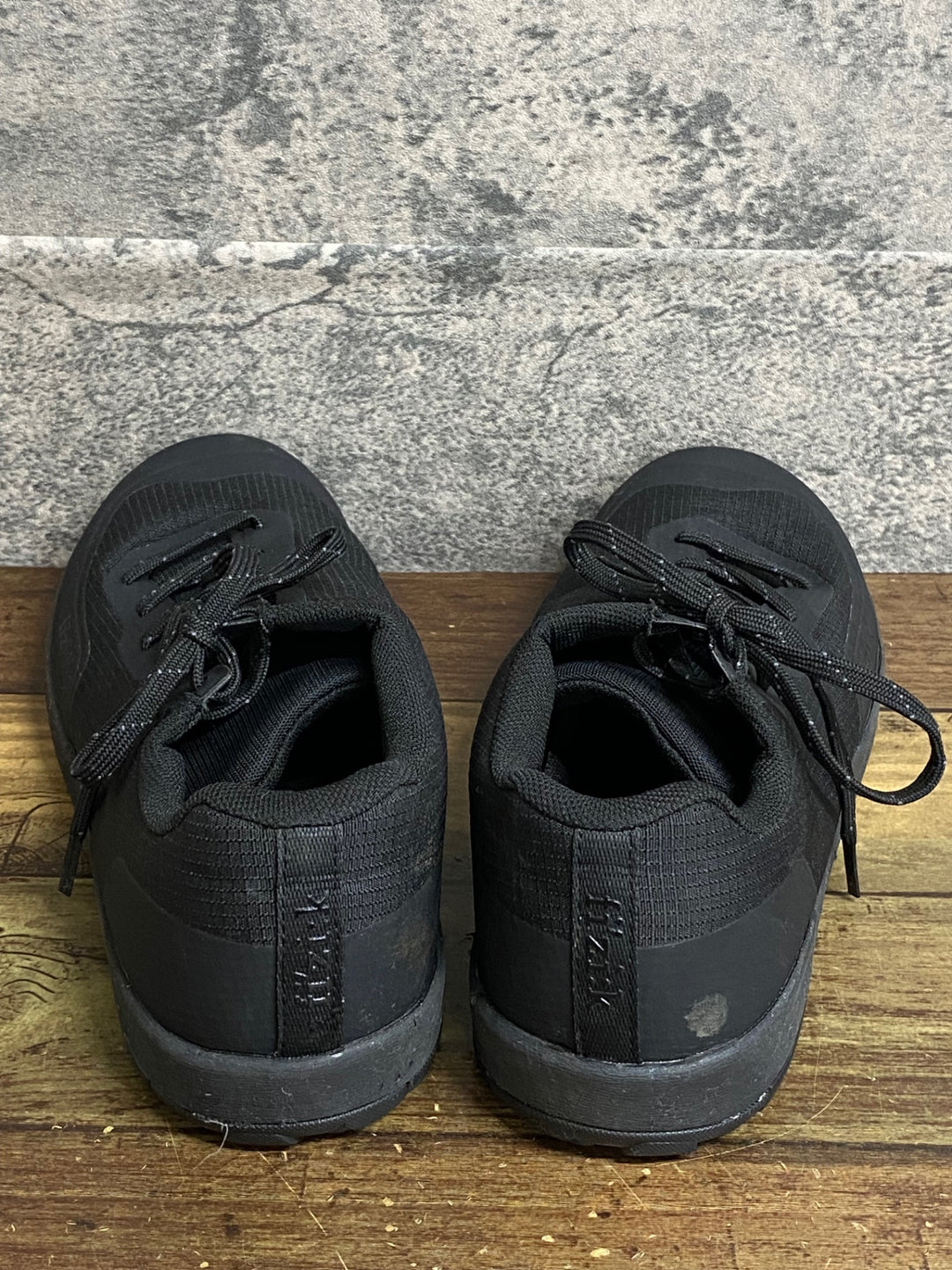 KC239 フィジーク fizik GRAVITA VERSOR FLAT SHOES フラットシューズ 黒 EU42.5