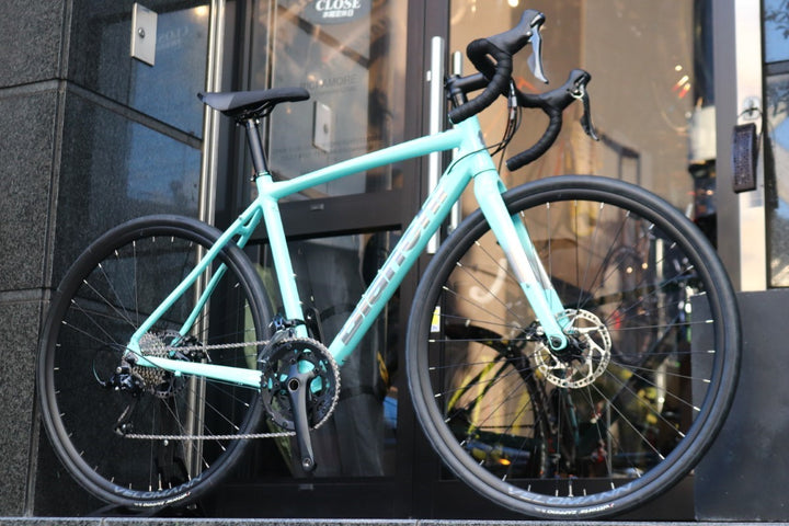 ビアンキ BIANCHI ヴィアニローネ VIA NIORE7 DISC 2022モデル 53サイズ シマノ ソラ R3000 9S アルミ ディスクブレーキ ロードバイク 【東京南麻布店】