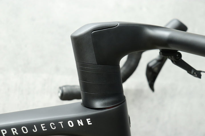 トレック TREK マドン MADONE SLR9 GEN8 2025モデル Mサイズ シマノ デュラエース R9270 Di2 12S カーボン ロードバイク AEOLUS ELITE 50 【さいたま浦和店】