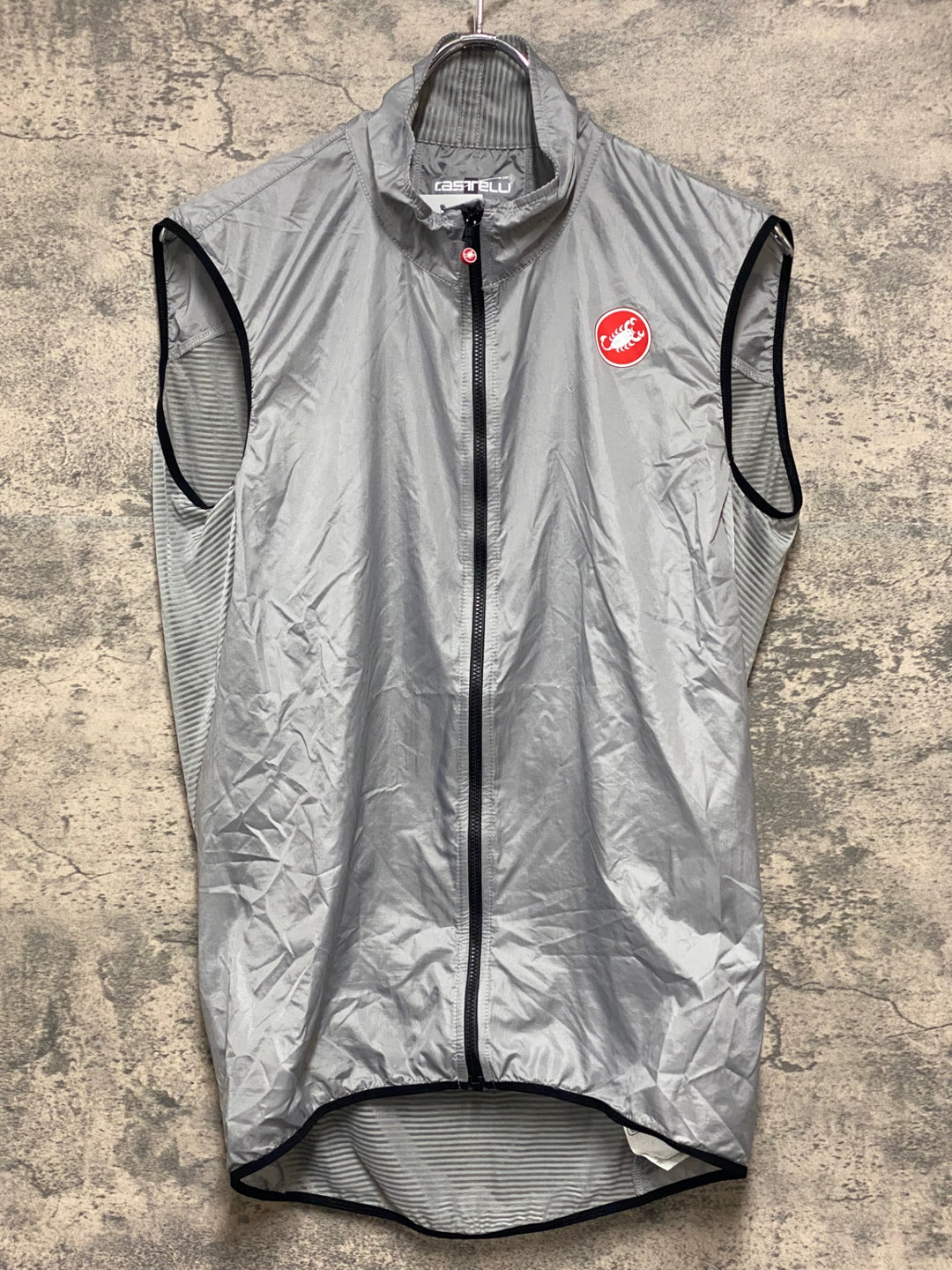 KP869 カステリ CASTELLI サイクルベスト ジレ グレー L