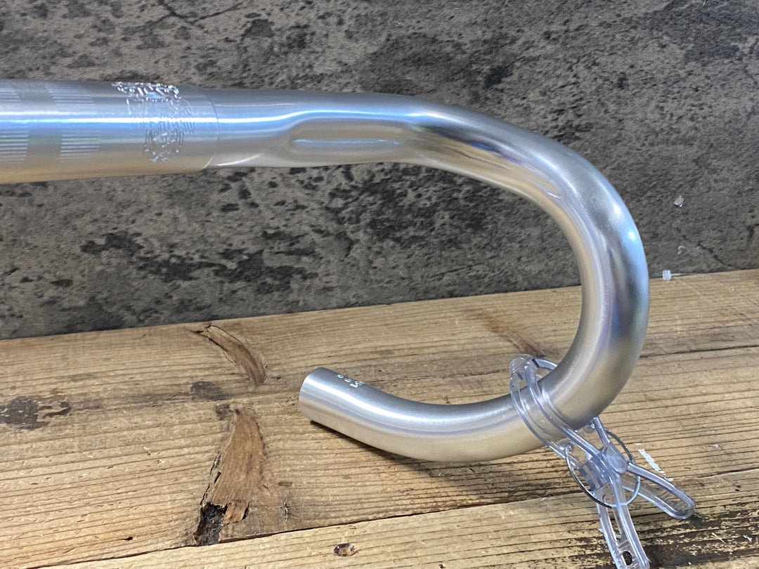 KJ376 日東 NITTO M151F アルミドロップハンドル シルバー 400mm Φ26.0