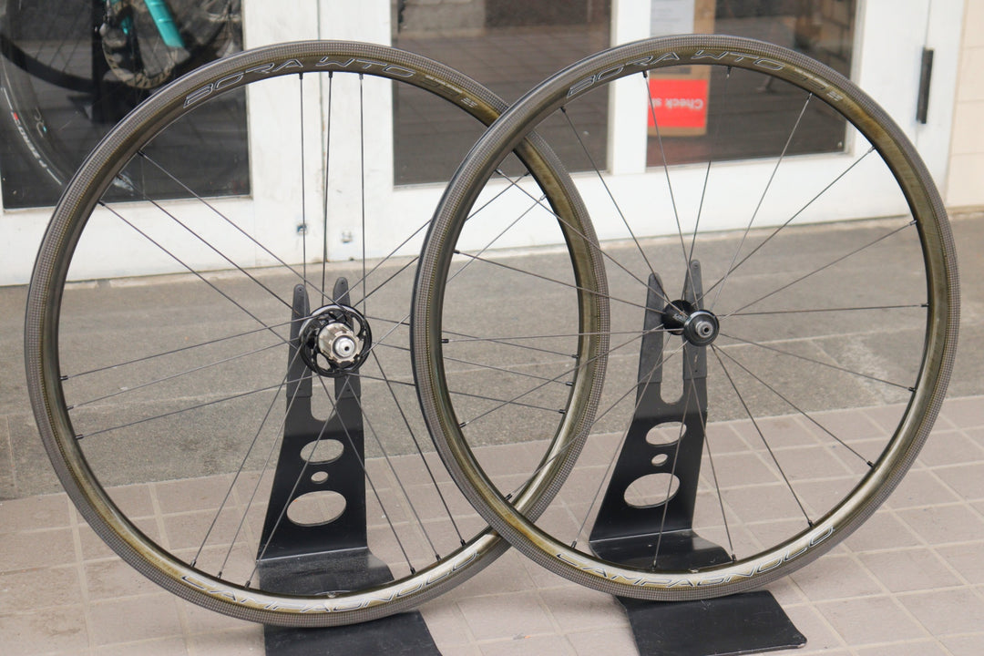 カンパニョーロ CAMPAGNOLO ボーラ BORA WTO 33 カーボン チューブレス ホイールセット カンパニョーロ 11/12S 19C 【横浜店】