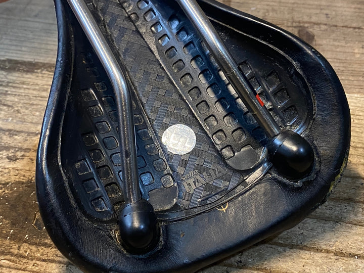 JO654 セライタリア Selle Italia フライト チタニウム FLITE Titanium サドル チタンレール 黒 側面ガリ傷