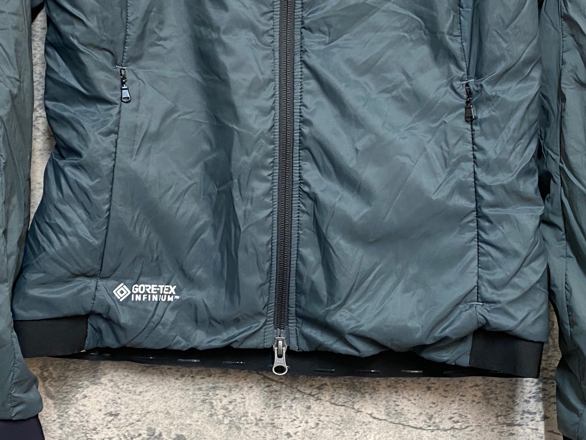 KL521 カステリ CASTELLI GORE TEX INFINIUM サイクルダウンジャケット