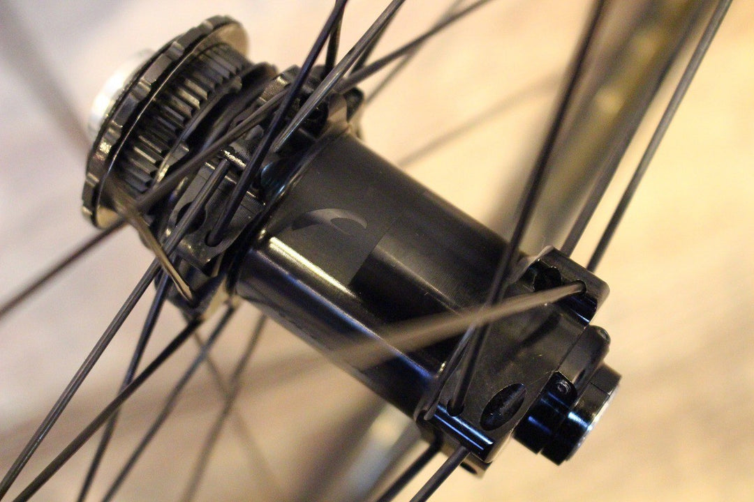 フルクラム FULCRUM ウィンド WIND 40 DB カーボン チューブレスレディ ホイールセット シマノ11S/12S 【名古屋店】