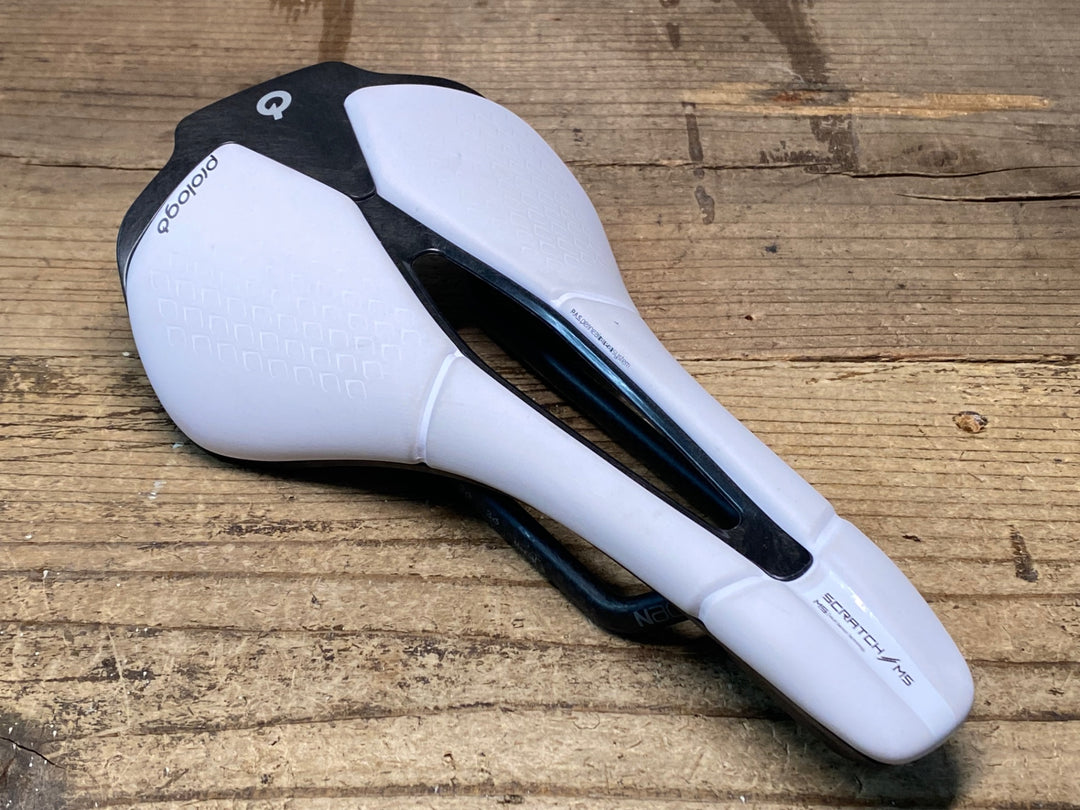 JN657 プロロゴ prologo SCRATCH M5 PAS NACK サドル 白 Nackレール ※固定傷大、凹みのためジャンク