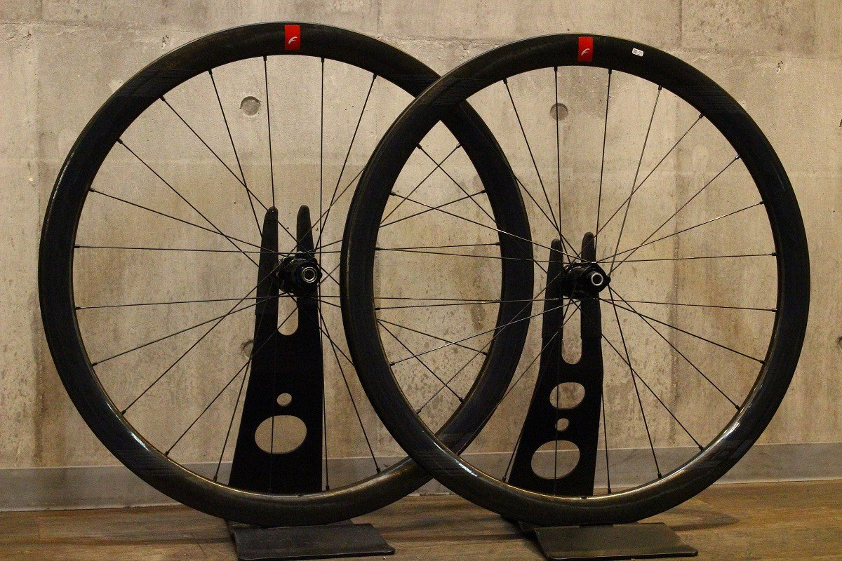 フルクラム FULCRUM ウィンド WIND 40 DB カーボン チューブレスレディ