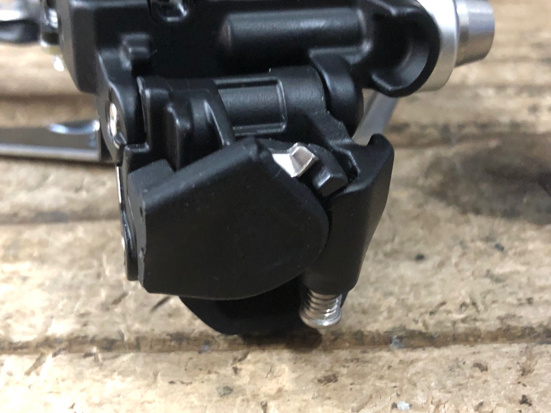 JU489 シマノ SHIMANO 105 FD-R7100 フロントディレイラー 直付け
