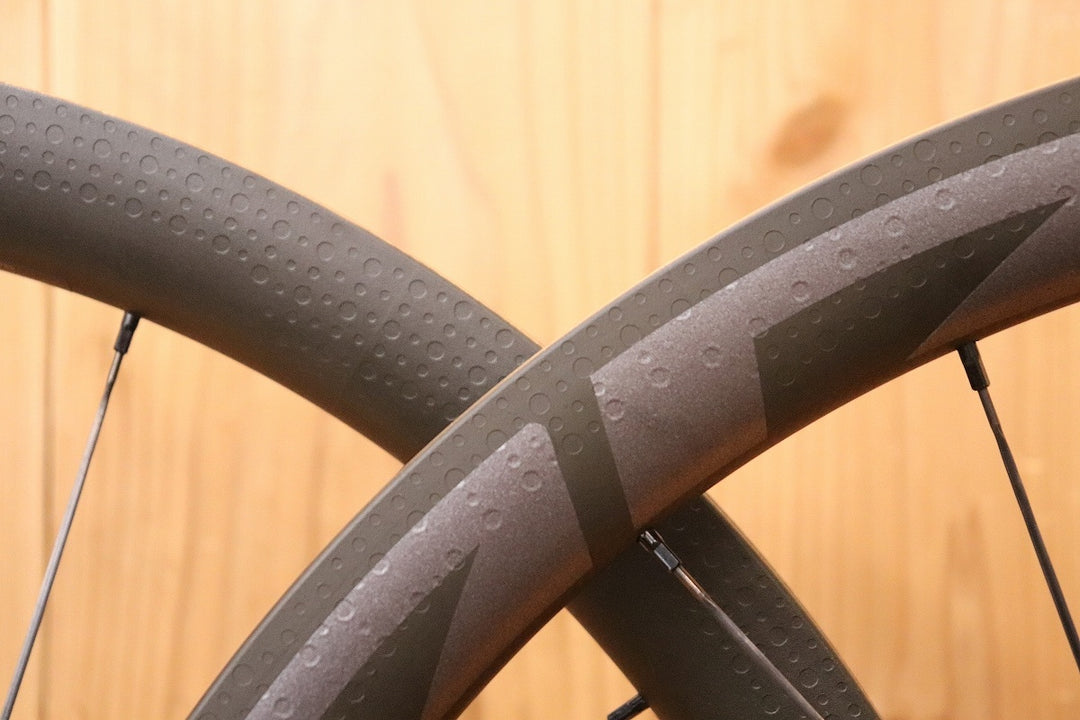 ジップ ZIPP 303 FIRECREST TUBELESS DISC カーボン チューブレスレディ ホイールセット シマノ 11S/12S フックレス 【芦屋店】