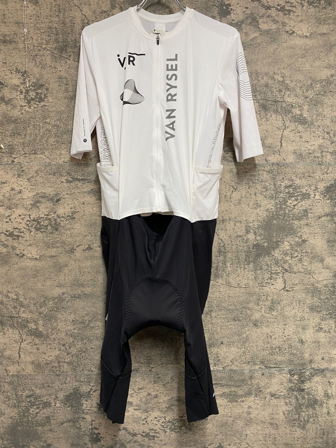 KD706 ヴァンリーゼル VAN RYSEL 半袖 ワンピース 白黒 XL – BICI