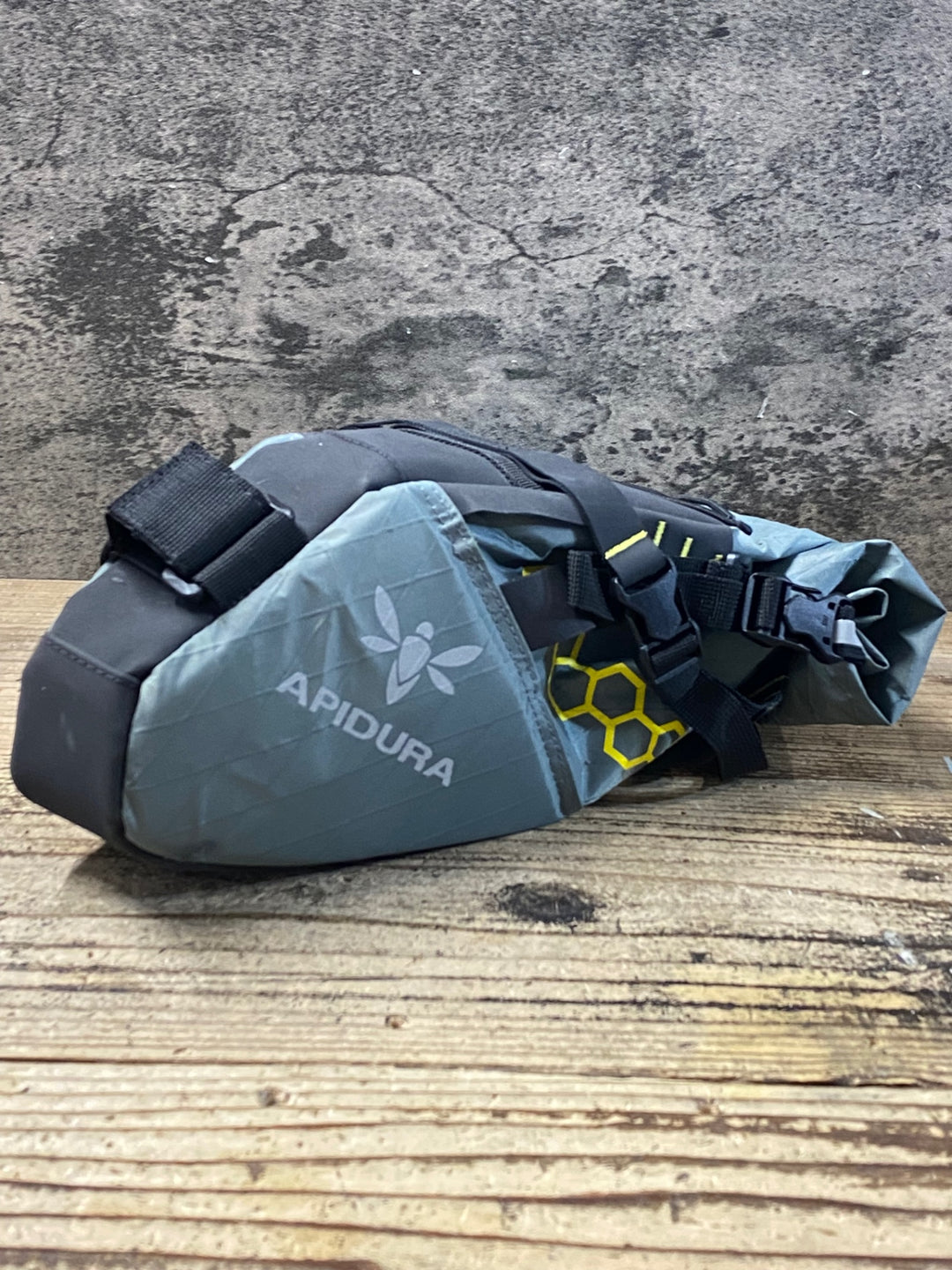 KF168 アピデュラ APIDURA バックカントリーサドルバッグ XPAC