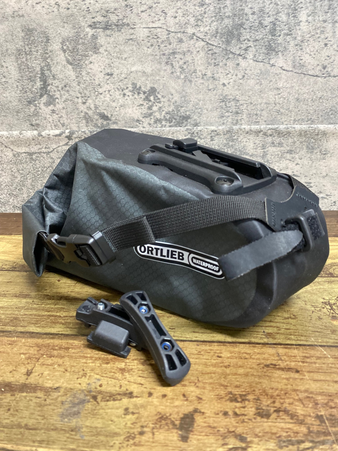 KI974 オルトリーブ ORTLIEB サドルバッグ