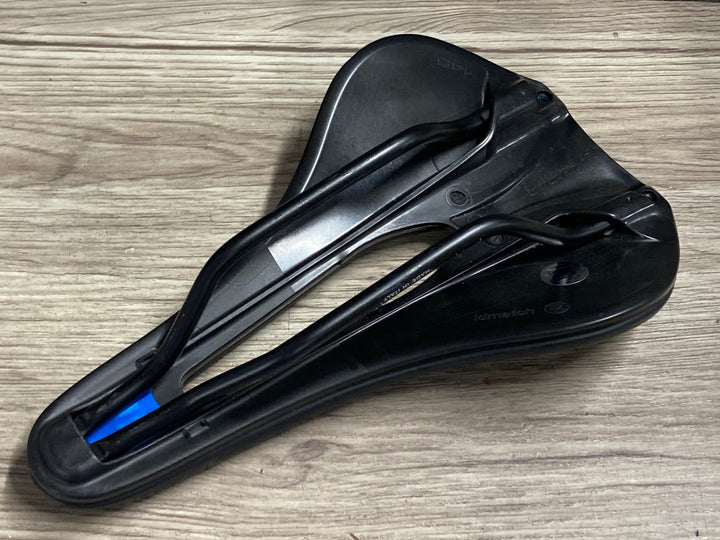 KF385 セライタリア selle italia NOVUS EVO ENDURANCE サドル 黒 145mm MANGANESEレール