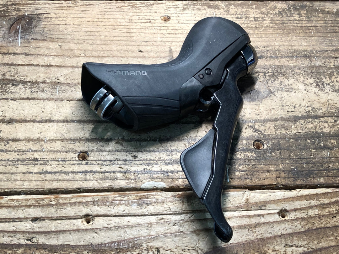 IT602 シマノ SHIMANO アルテグラ ULTEGRA ST-R8020 右 STIレバー 前期 油圧 ※固定部ひびの為ジャンク