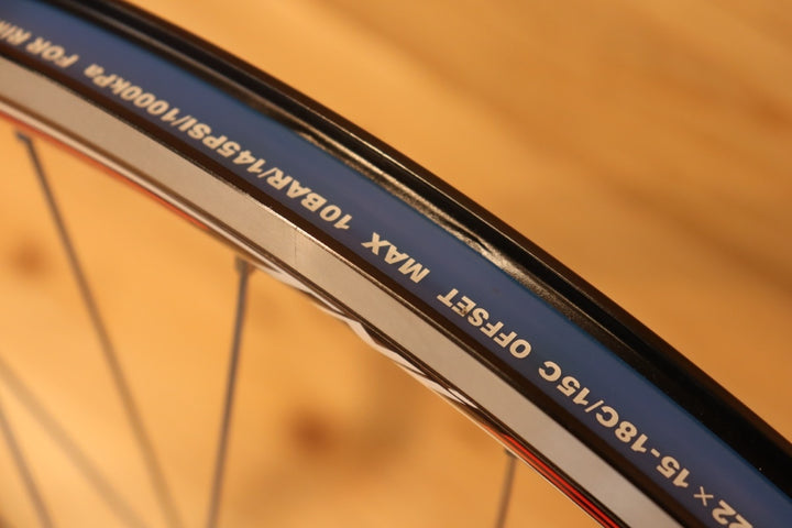 TNI AL22Wリム使用 REVO DISCハブ 手組 アルミ チューブレス フロントホイール 19C 【千葉店】