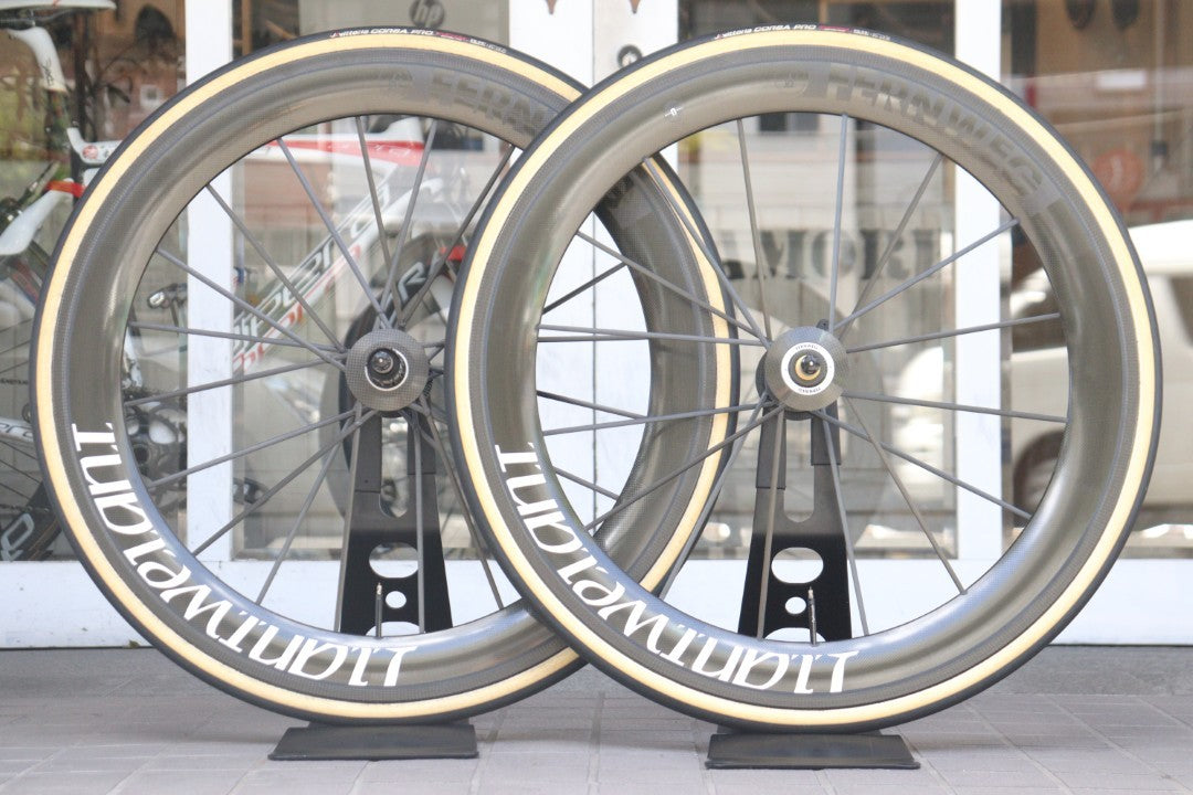 訳アリ ライトウェイト Lightweight フェルンヴィーグ FERNWEG カーボン チューブラー ホイールセット シマノ11S/12S 【横浜店】