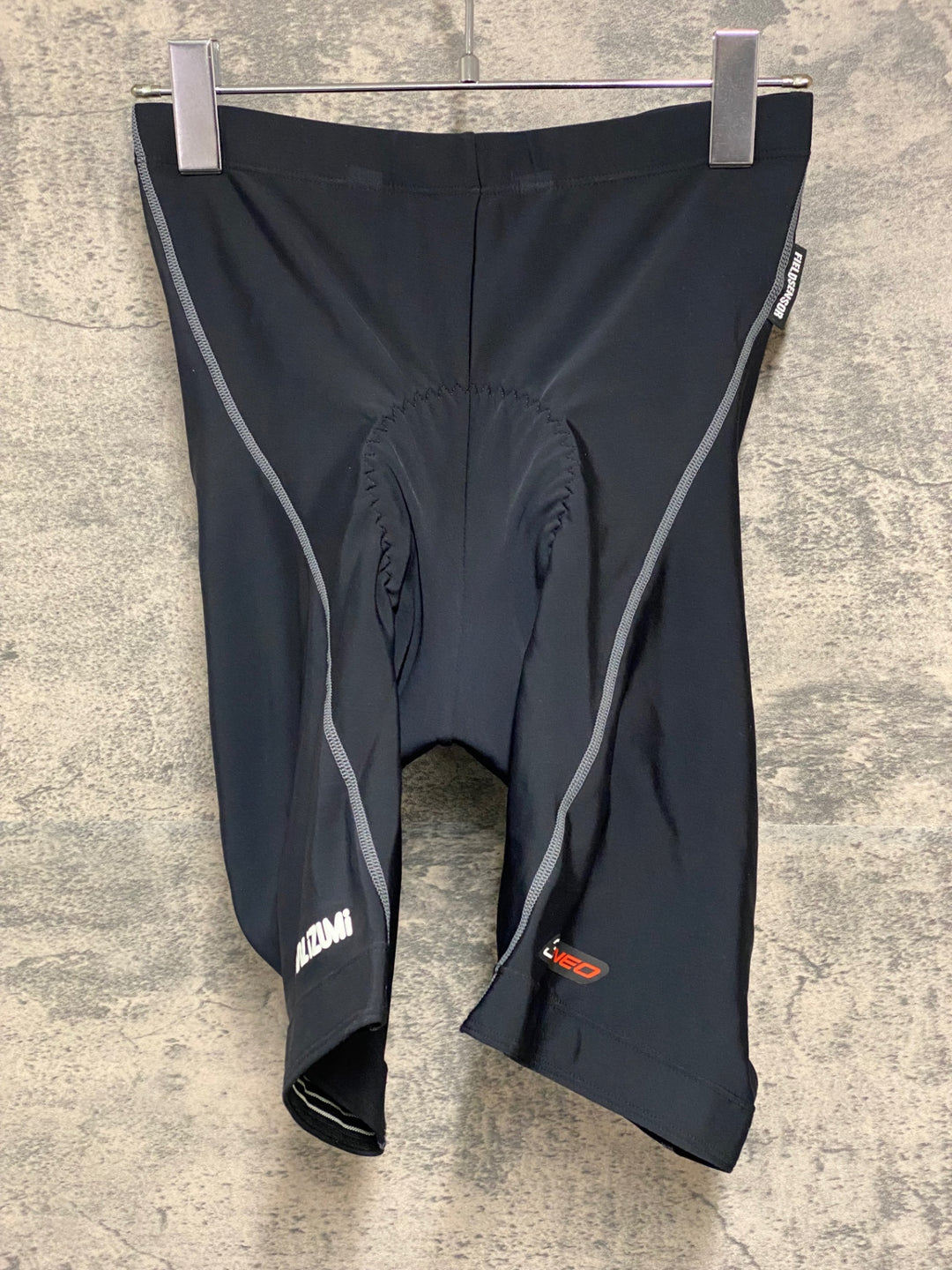 JV707 パールイズミ PEARL iZUMi レーサーパンツ 黒 L