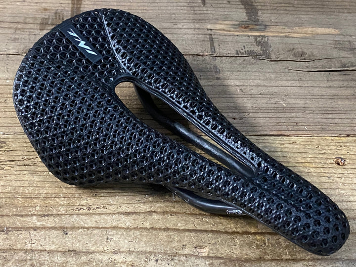 KL123 TNi 3D PRINTING SADDLE サドル 黒 カーボンレール