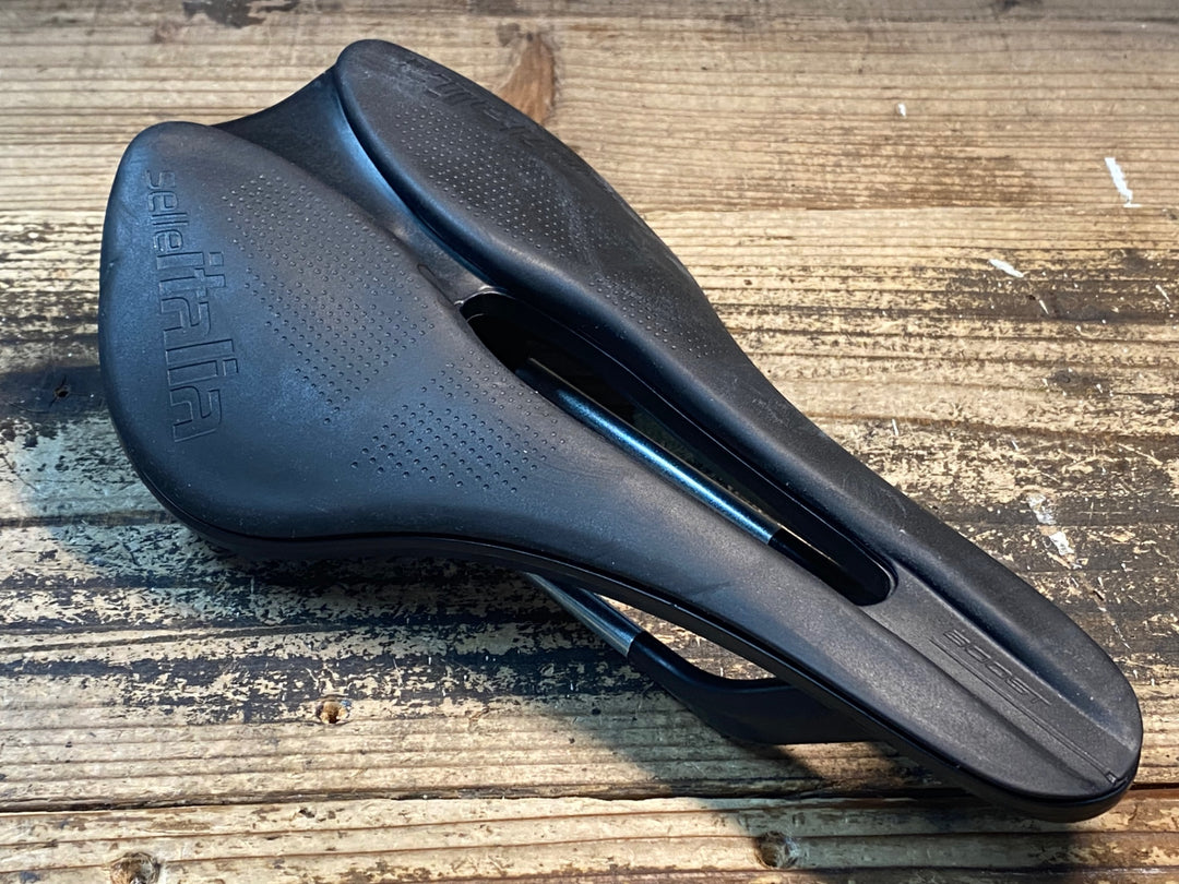 JJ148 セライタリア selle italia NOVUS BOOST EVO サドル 黒 FecAlloYレール 145mm