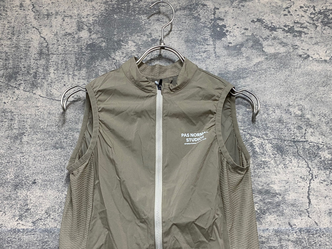 JY528 パスノーマルスタジオ PAS NORMAL STUDIOS Stow Away Gilet ジレ サイクルベスト ベージュ レディース S