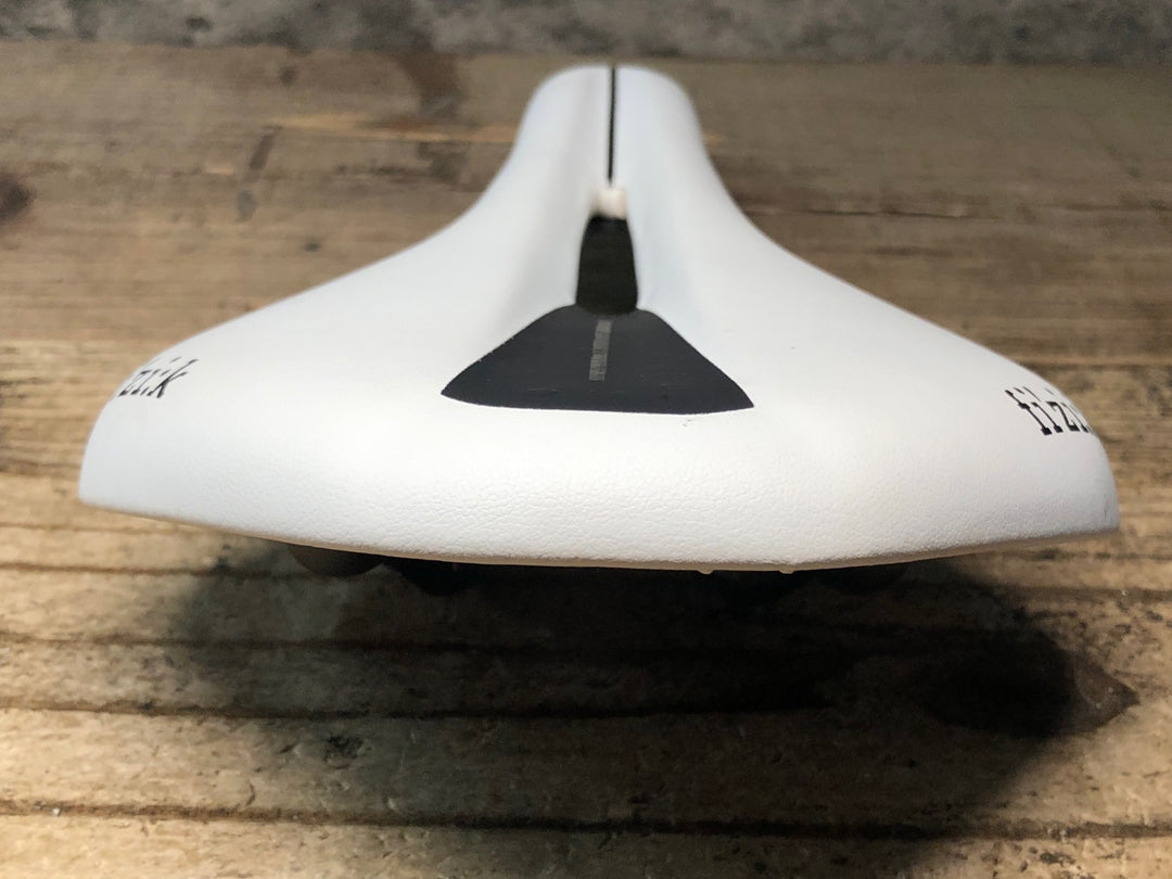 JJ160 フィジーク fizik ANTARES R3 OPEN サドル 白 REGULAR kiumレール ※プレート欠品