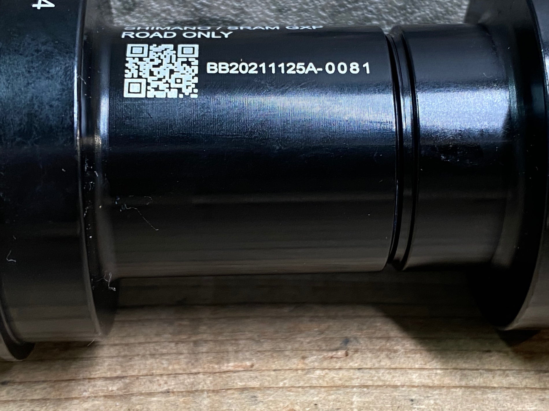 JM718 ウィッシュボーン WISHBONE BPF3024 ボトムブラケット BB 黒 Φ46