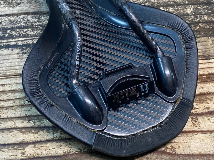 JG045 フィジーク fizik ANTARES R1 regular サドル カーボンレール
